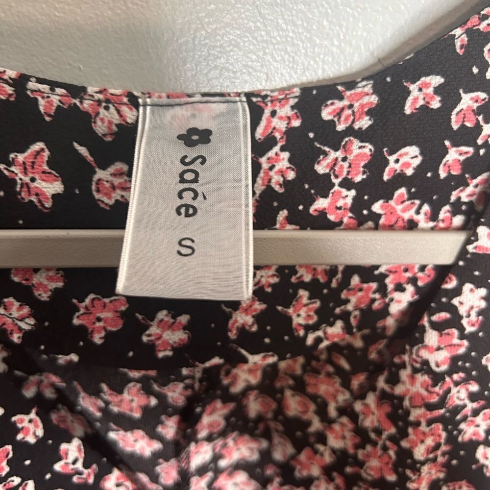 Saće Floral Romper - Picture 3 of 3